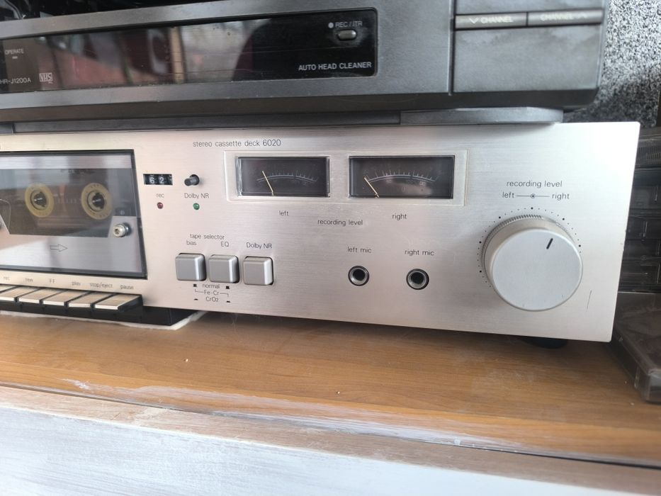 NAD 6020 Касетъчен дек