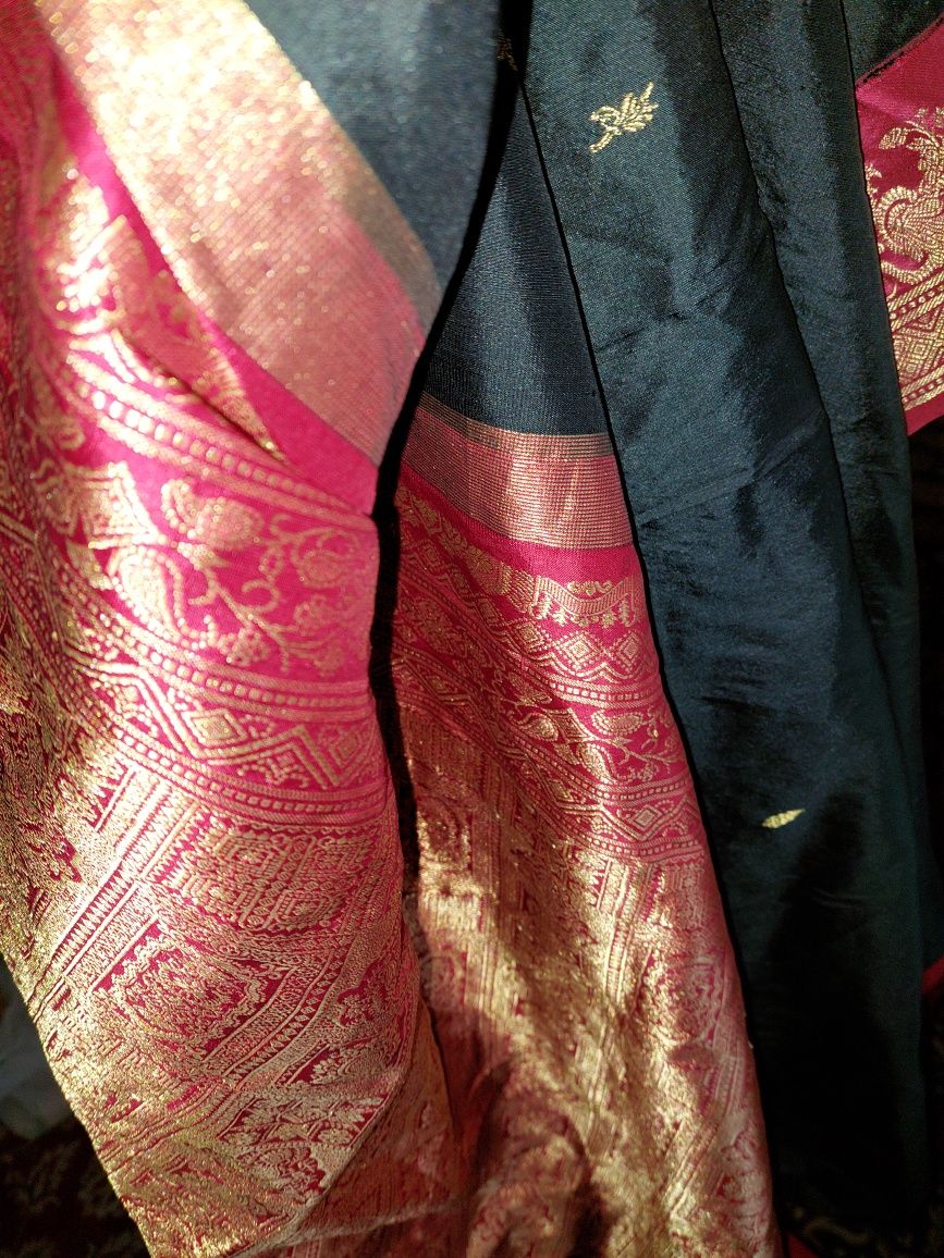 Saree Indian, autentic.