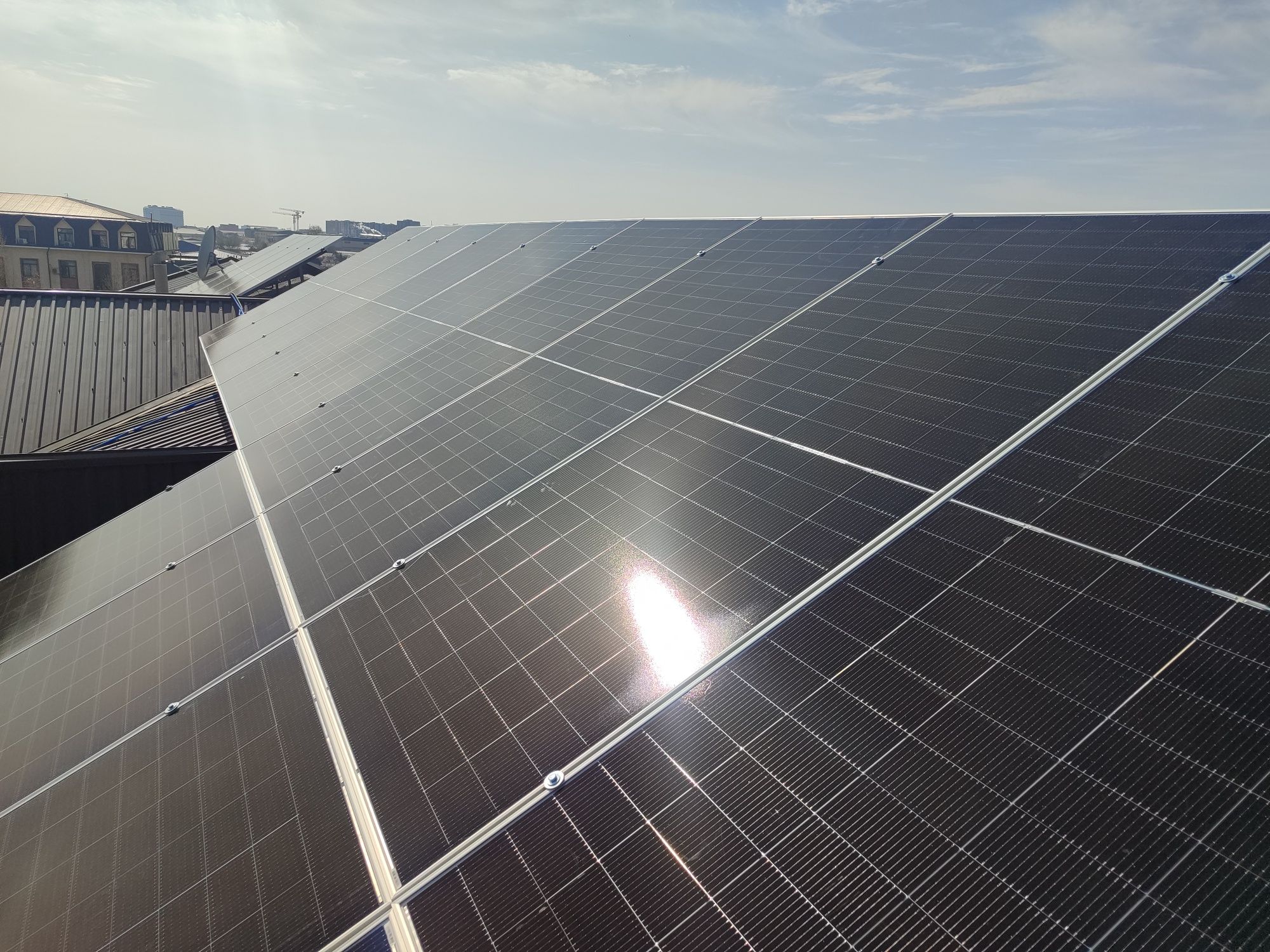 Қуёш панели УРНАТИШ Солнечные панел УСТАНОВКА 3.5mlndan под ключ+1 kvt
