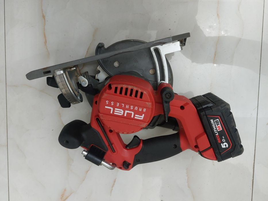 Circular milwaukee m18 ccs55