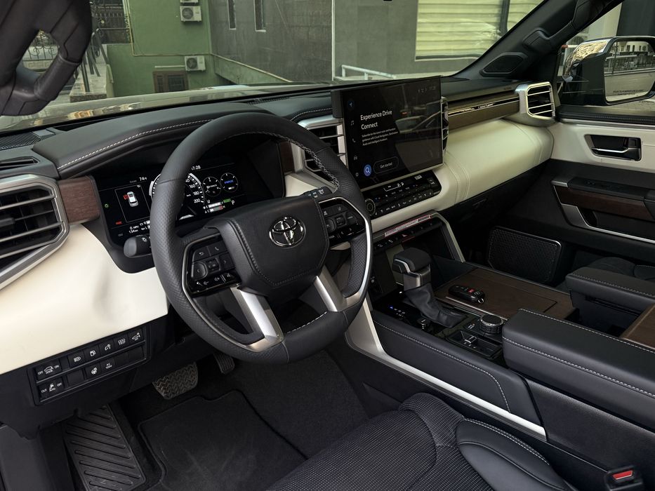 В продаже новый Toyota Sequoia 2025