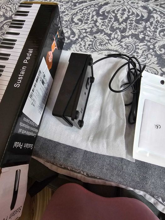 Sustain Pedal  педаль для синтезатора