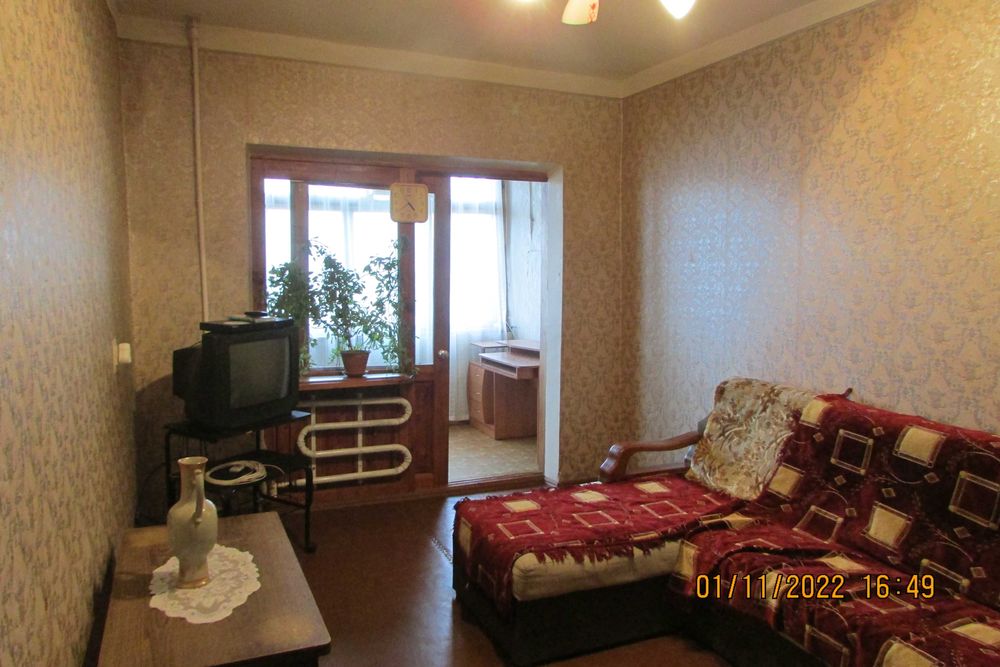 Сдается 3х комнатная квартира на долгий срок за 500 у.е.