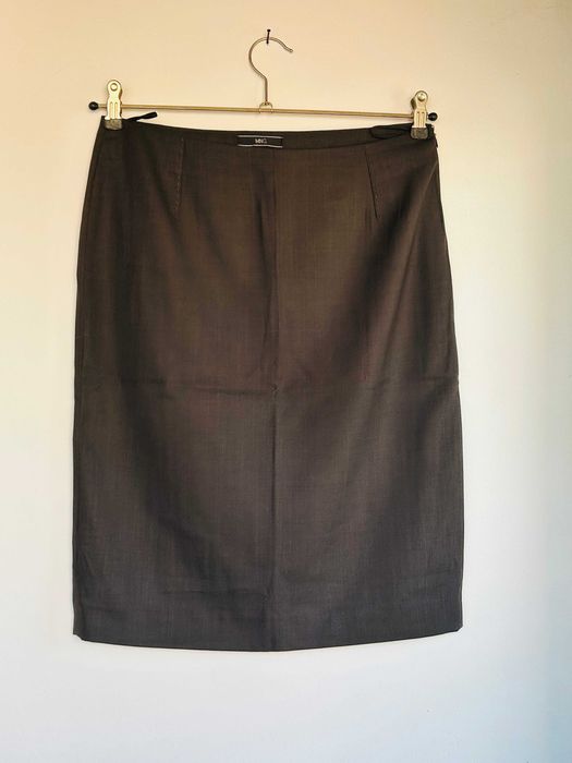 Елегантни поли-ежедневни и делови.