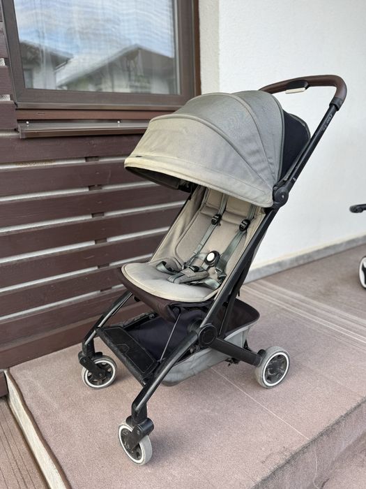 Vând Cărucior Joolz Air + suport de picioare