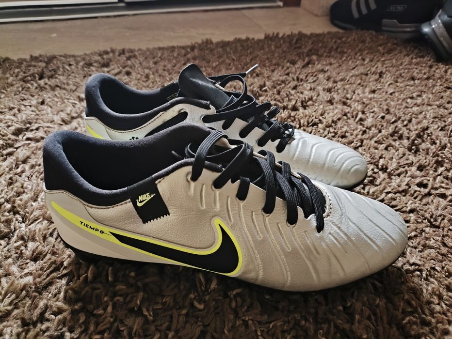 Vând ghete de football Nike tiempo legend 10 club