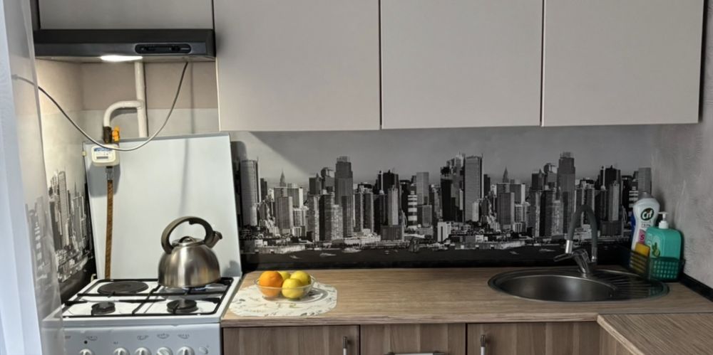 Продам фартук для кухонного гарнитура