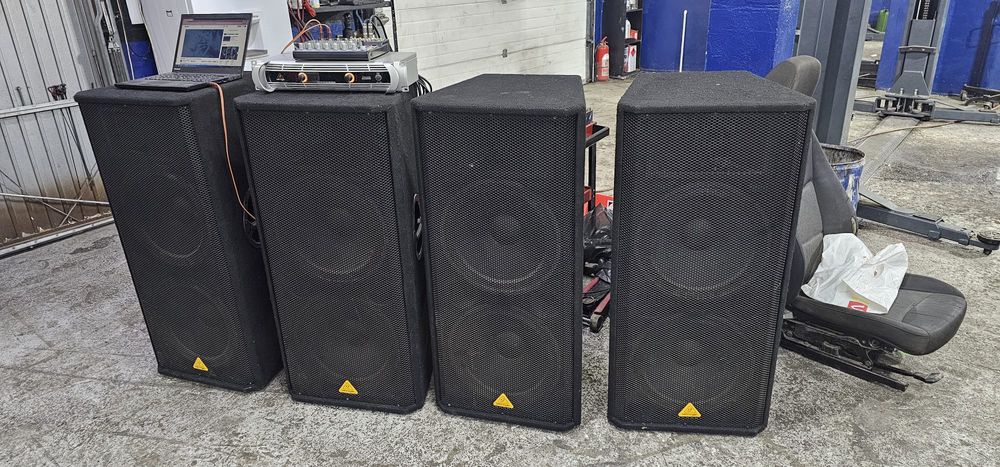Vând sistem complet Behringer – boxe + mixer + amplificator