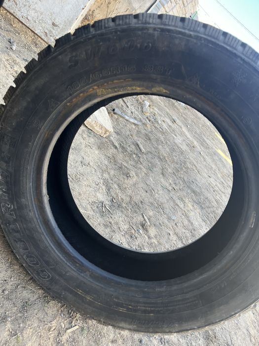 Продам зимнии шины