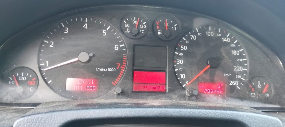 Vând Audi a 6 c5 18 turbo