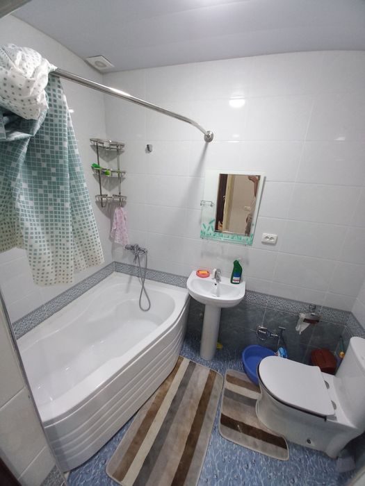 Таун хаус 4 хоналик Аэропортда жойлашган.Агентство