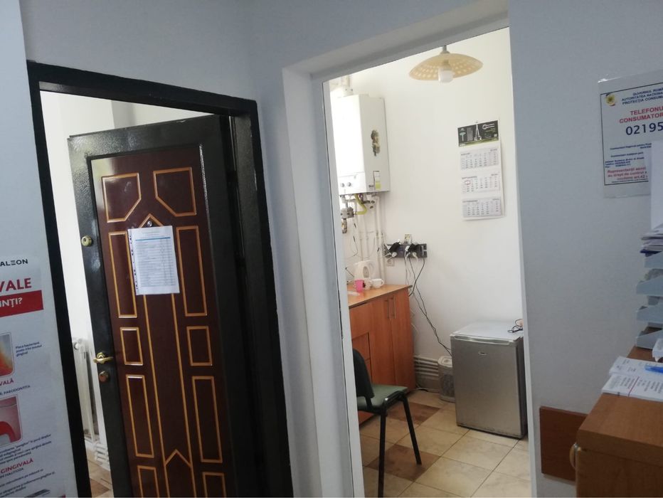 Vand spatiu in policlinica stomatologica