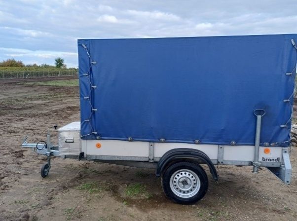 Inchiriez remorca 750 kg cu prelata si ofer transport marfa 2 Lei/Km