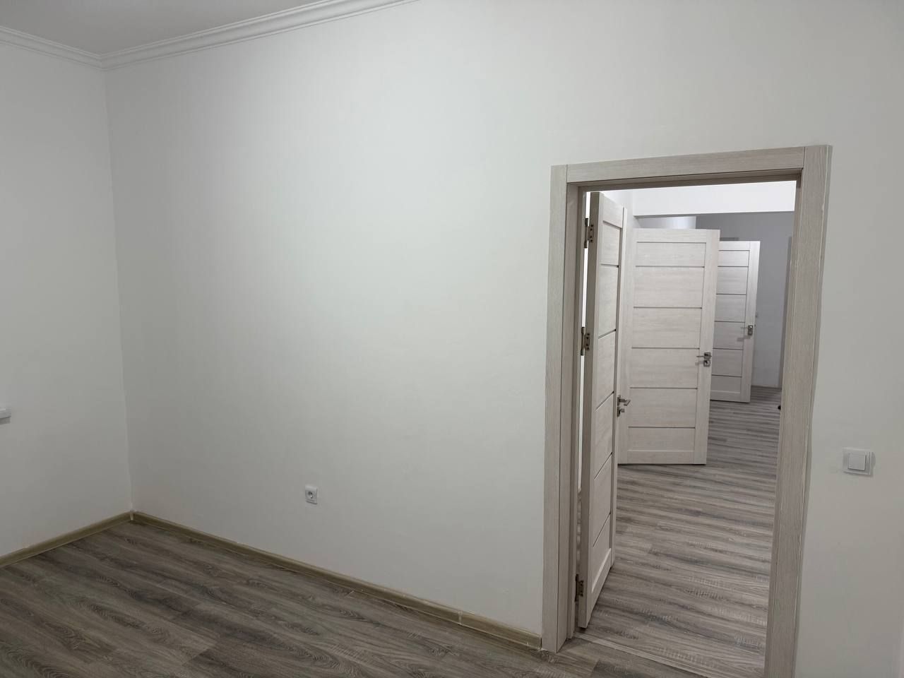 МЕТРО 3-БЕКАТ  ЯНГИ ДАРХОН 3 хона 3-этаж 72 м² 60.000