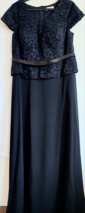 Vând rochie superba , de ocazie ,culoare bleumarin