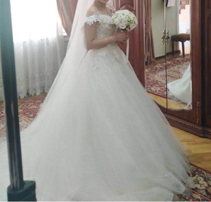Свадебное платье б/у