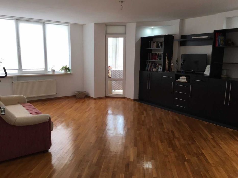 Дава се под наем Двустаен апартамент в София, Лозенец - 70 кв.м за 400 € - Снимка #1