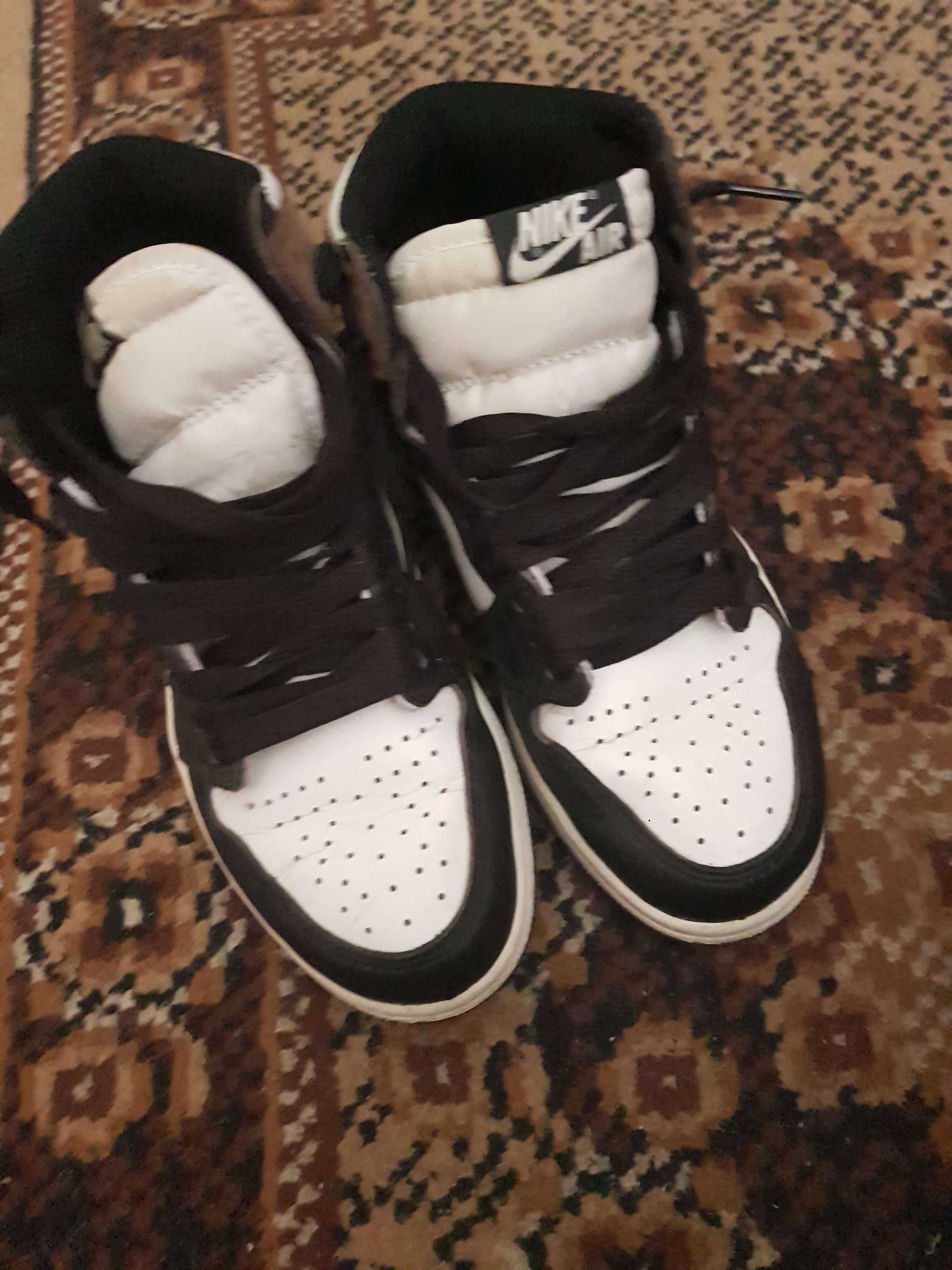 Jordan 1 Retro High Dark Mocha marimea 37.5