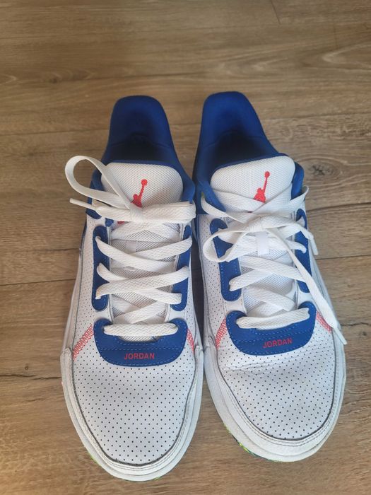 Adidasi Jordan Nike marime 39 si 40