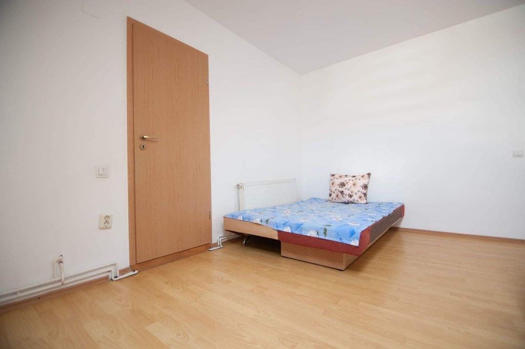 Apartament de închiriat