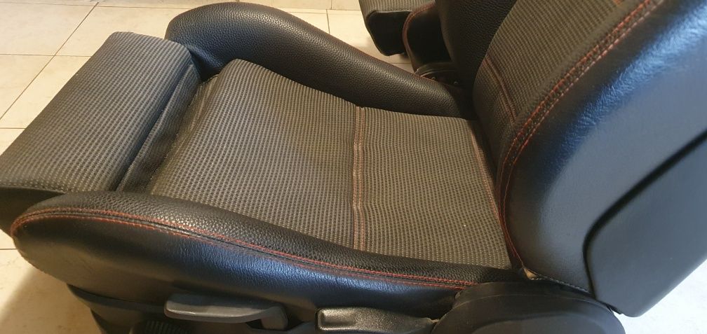 Предни рекаро седалки за бмв е30 седан  bmw e30 Recaro Front Seats