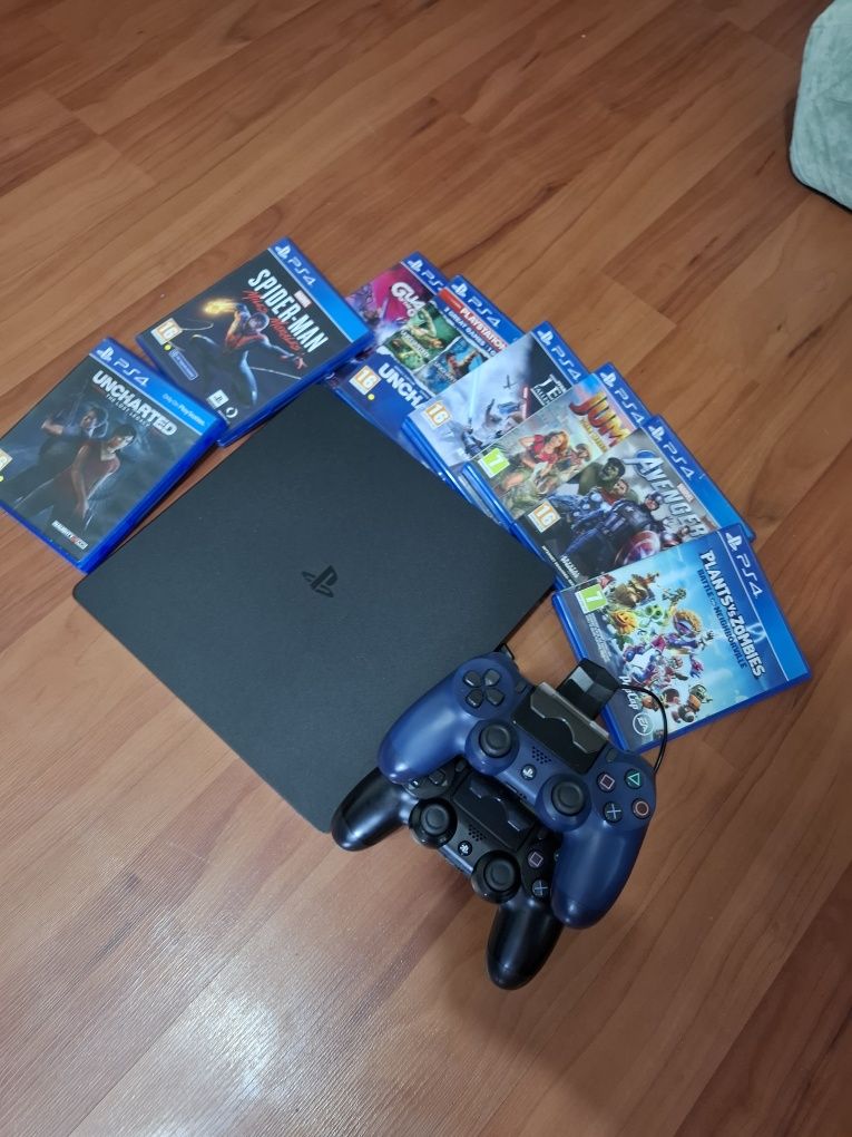Продавам Playstation 4