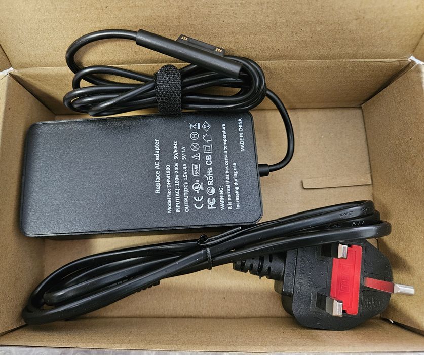 Încărcător Microsoft Surface Pro tabletă și laptop compatibil nou