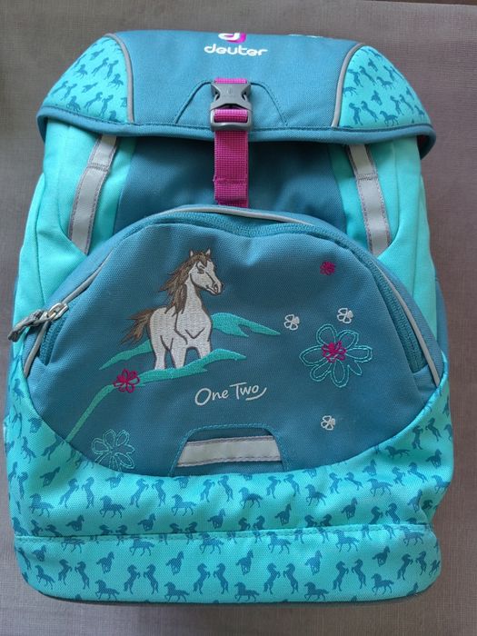 Продаётся школьный ранец для девочки