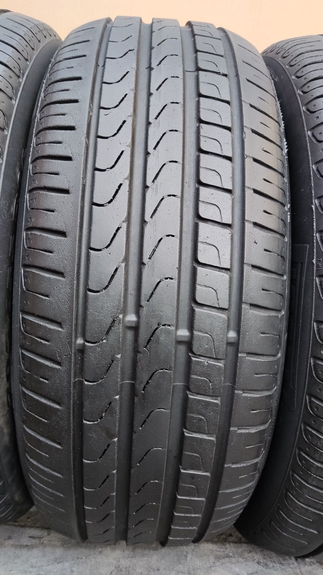 4бр летни гуми 205/55/16 Pirelli Cinturato P7
6.9mm грайфер
Добро съст