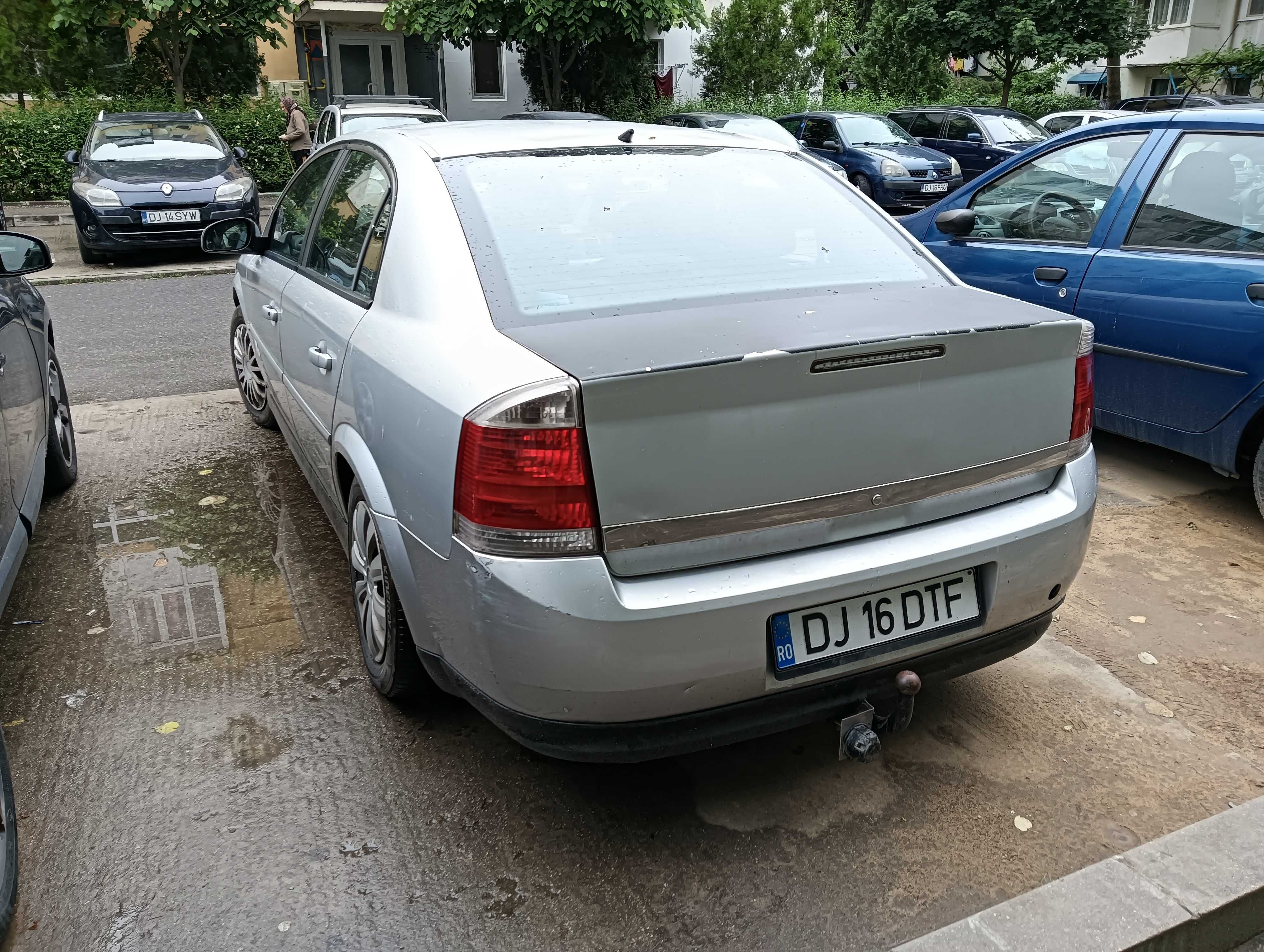 Vând Opel Vectra c