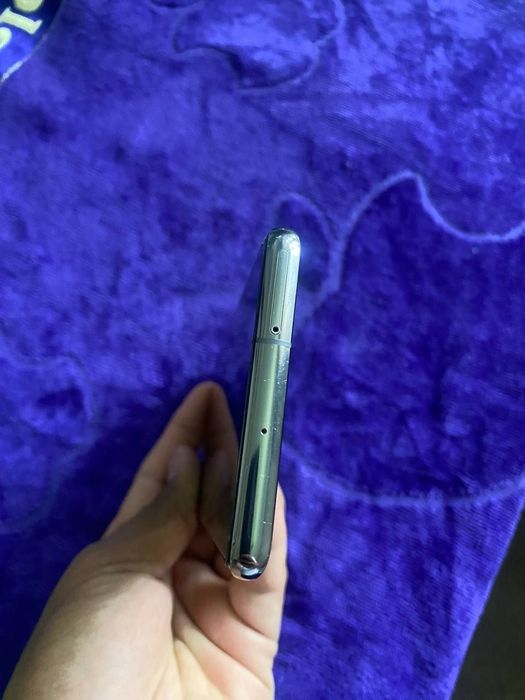 Samsung S10+ ofitsialniy(Vetnam)