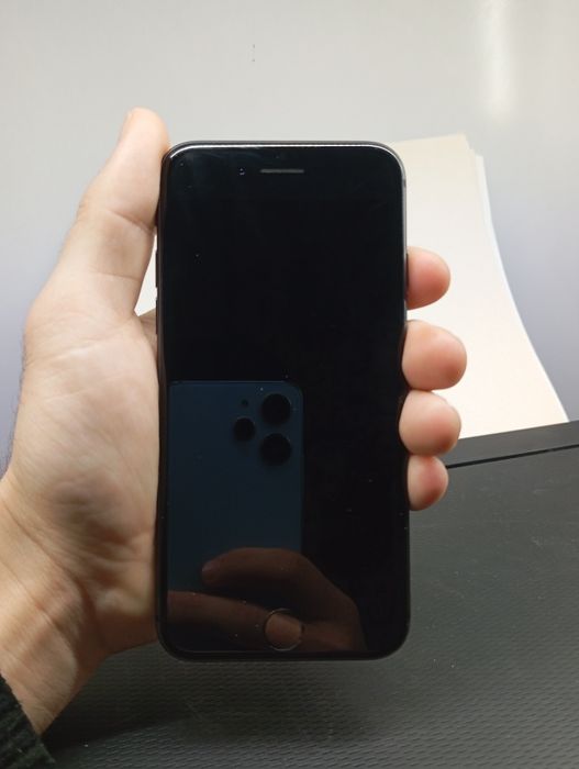 iPhone 8 ideal holatda