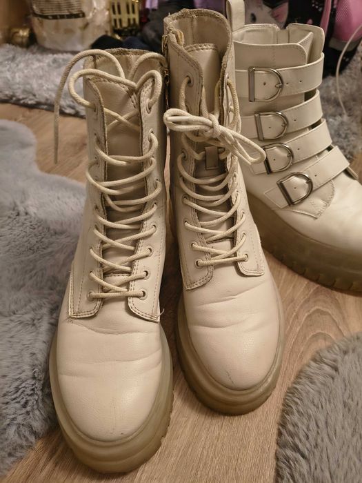 Ghete cu platforma Bershka și Stradivarius