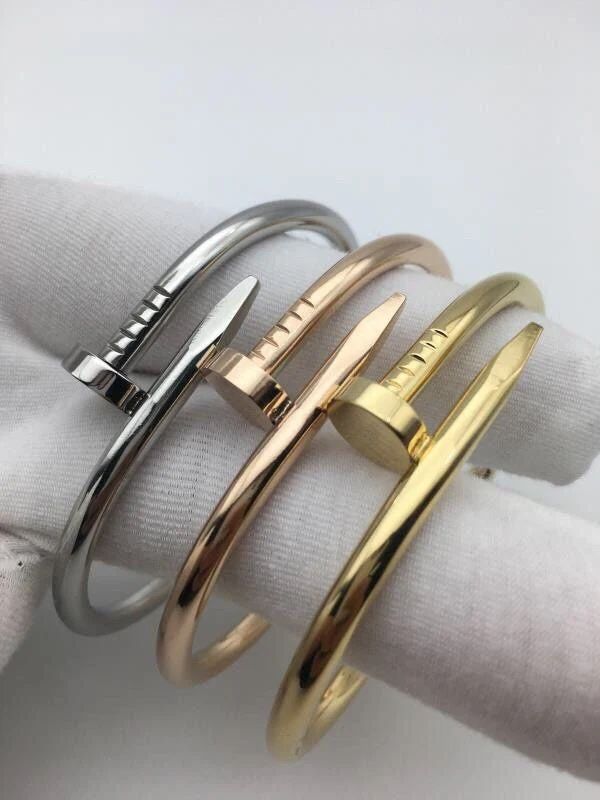 Гривни Cartier Love с отвертка, гривна Пирон Cartier Juste un Clou