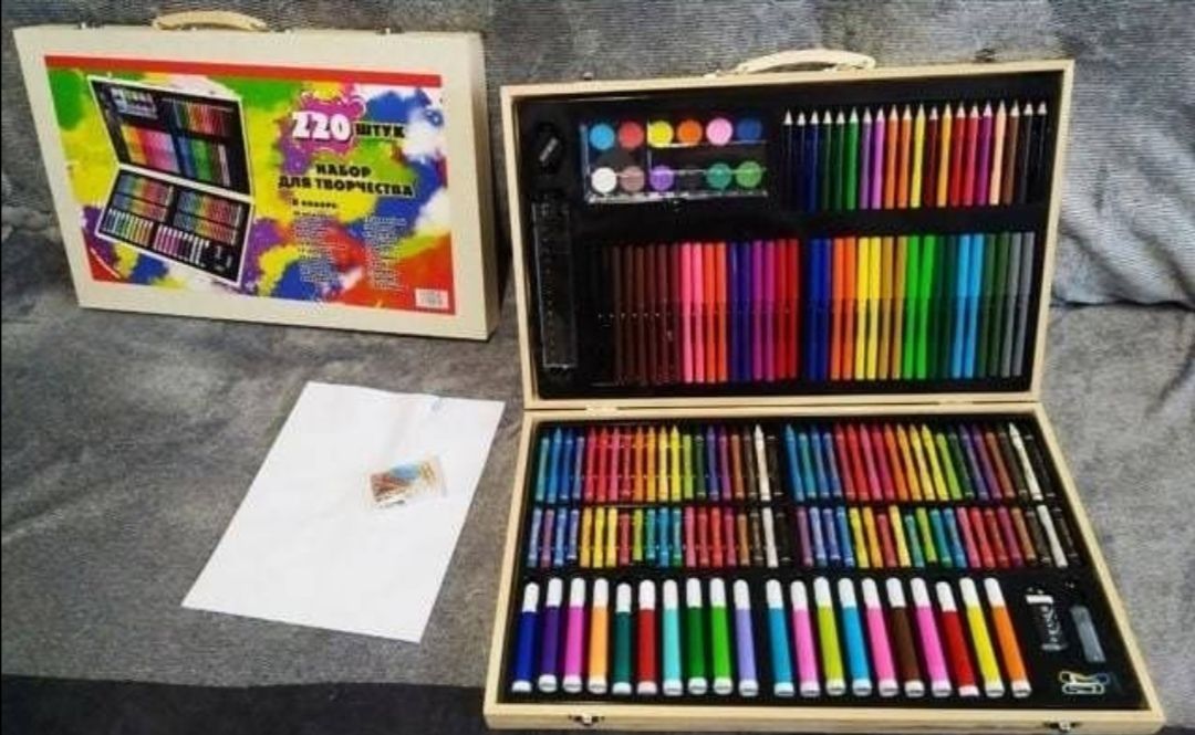 Набор для рисования и творчества 220 предметов в деревянном кейсе