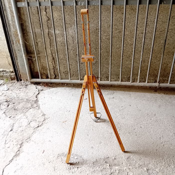 Триножник за рисуване