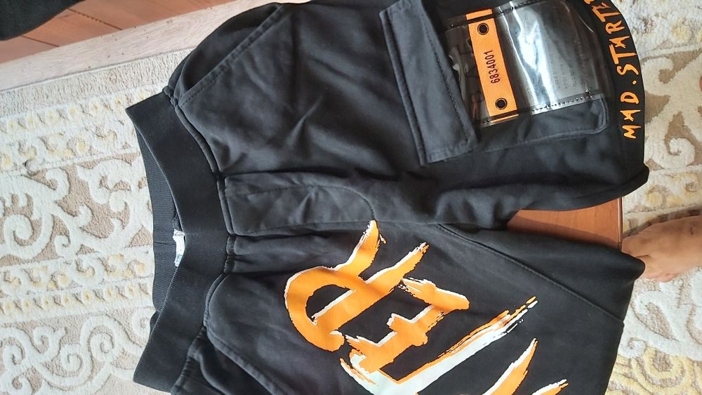 Детские вещи   от 4 до 7 лет чистые детские одежды отдам даром  трико,