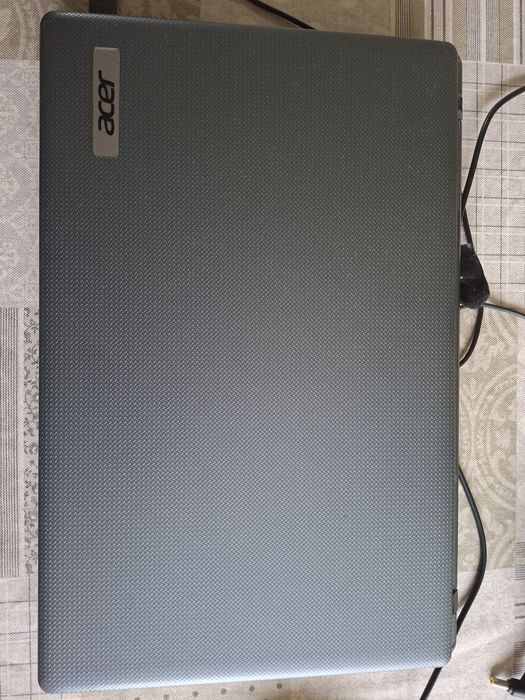 Продавам лаптоп Acer Aspire 5349