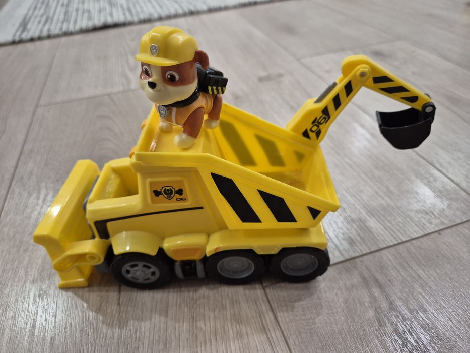 Patrula catelusilor Rubber