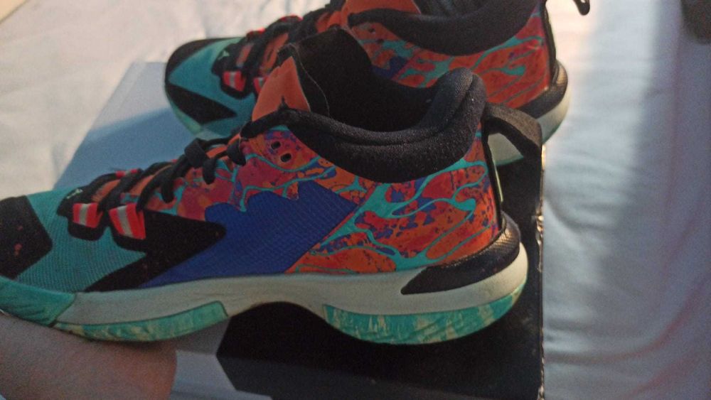 Jordan zion 1 hyper jade stare buna