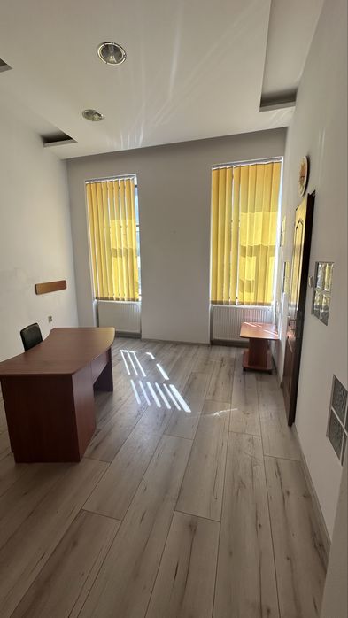 Spatiu birou de inchiriat, aproximativ vis a vis de Tribunal
