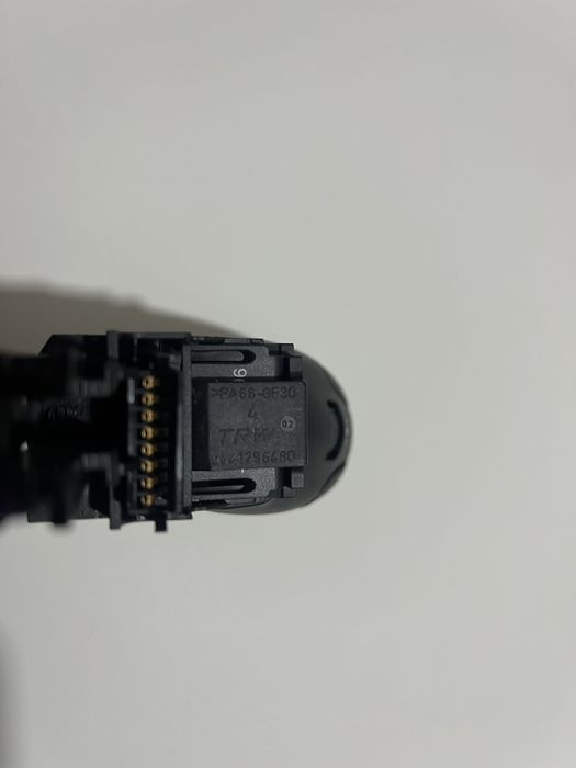 Оригинално управление за музика Citroen & Peugeot