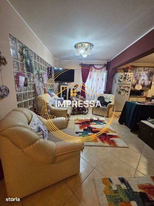 Se închiriază apartament 4 camere zona Primărie Burdujeni 380euro