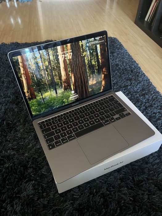 Apple MacBook Air 13″ (M1, 2020) 8 GB/256 GB Space Grey