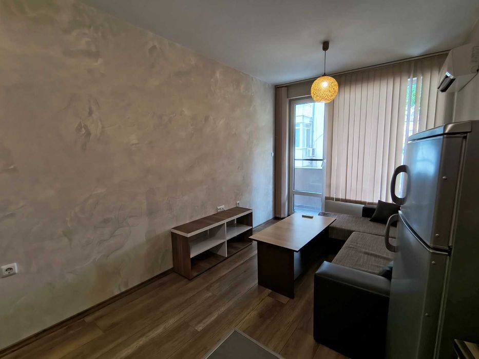 Отдава под наем двустаен в Кършияка