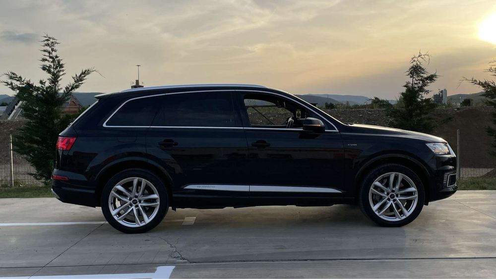 Vând sau schimb +/- Audi Q7 e-tron Plug-In Hybrid 3.0 TDI 2018