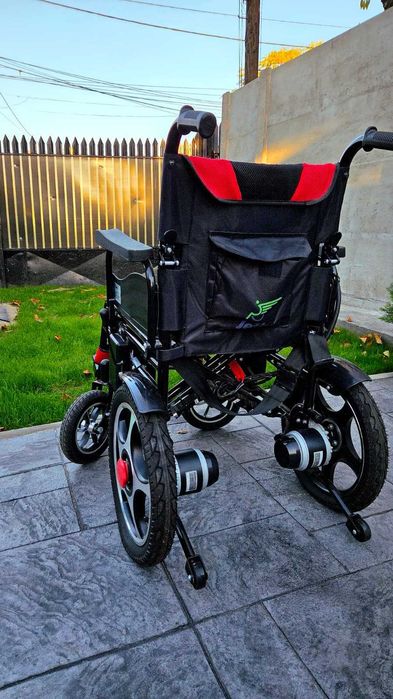 Scaun cu rotile electric pliabil aproape nou Jetty JT-099.