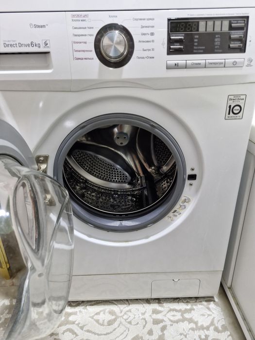 Пртдам стиральную машинку LG