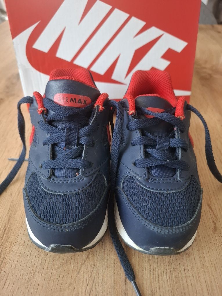 Маратонки Nike Air max,Nike valiant 25 номер