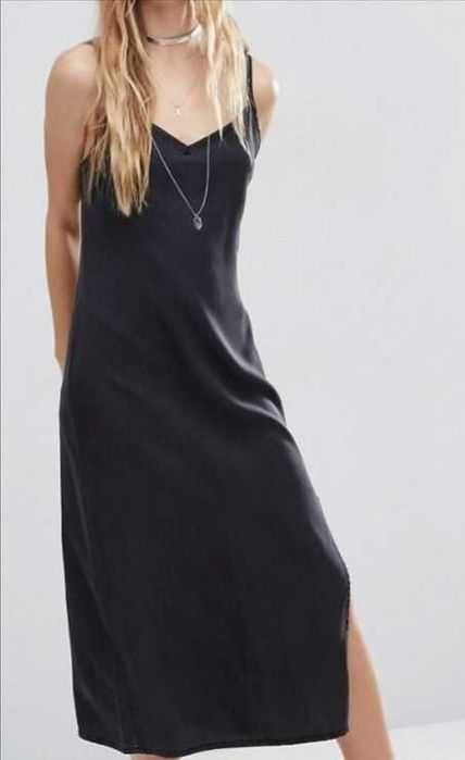 Rochie Noua de la Calvin Klein, model foarte frumos, S, M, L, XL